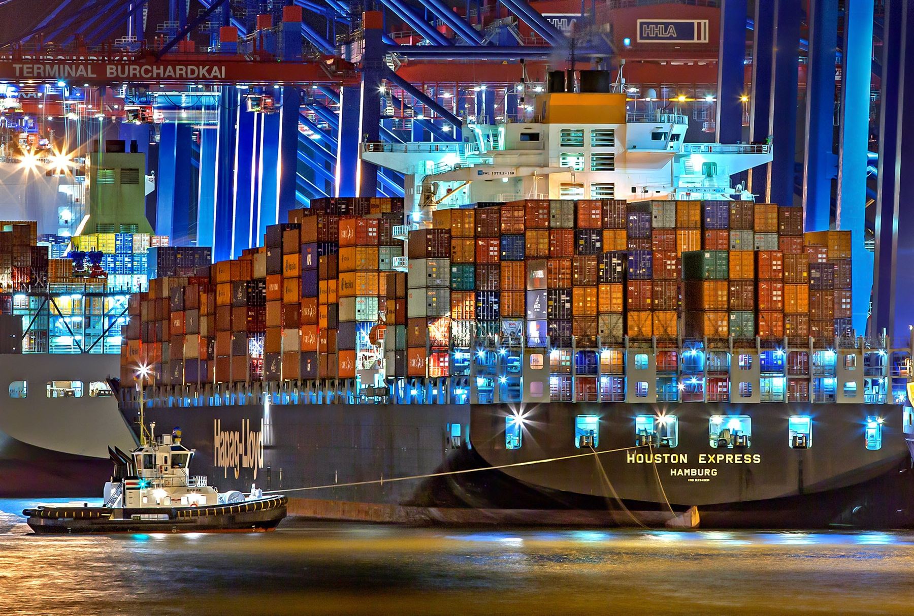 Containerterminal im Hafen